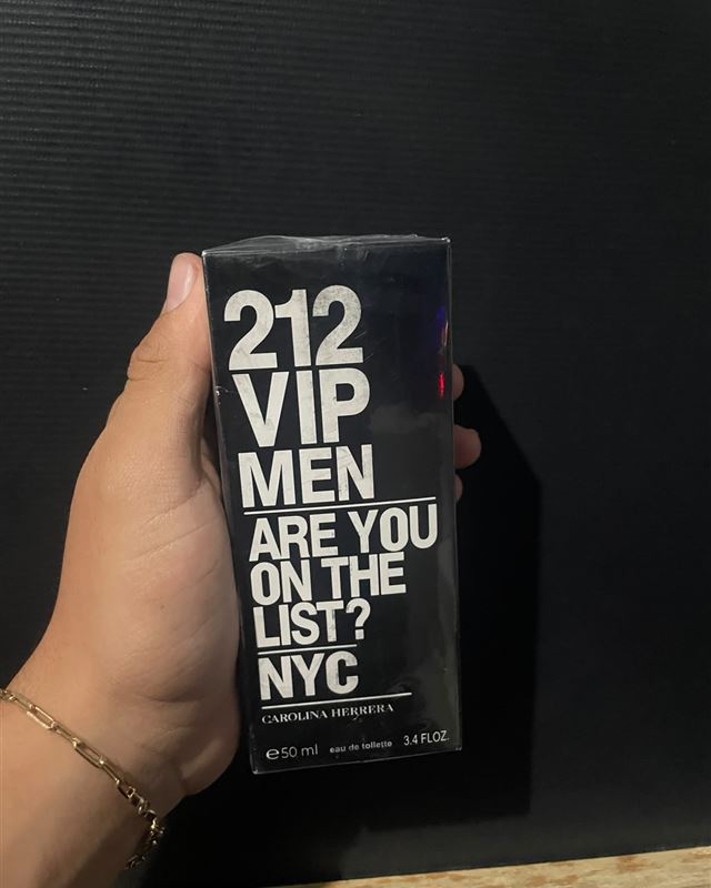 Caixa do perfume 212 VIP Men
