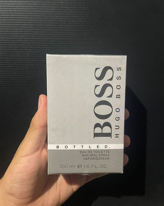 Caixa do perfume Boss Bottled